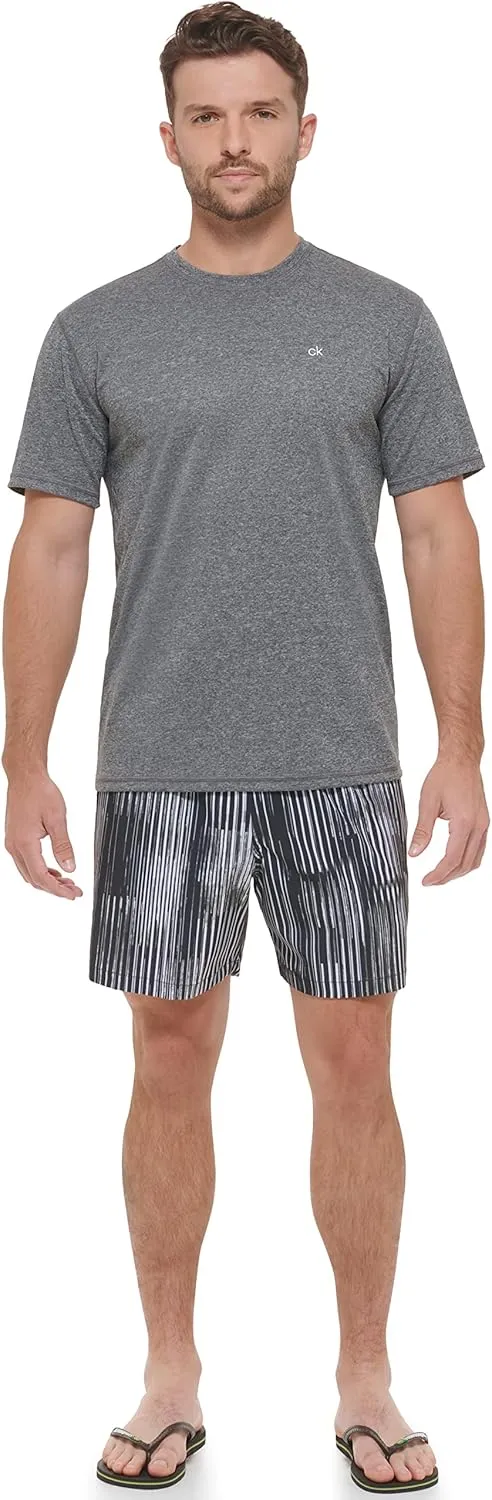 Calvin Klein Men's Standard Light Weight Quick Dry Short Sleeve 40  UPF Protection Active Top
