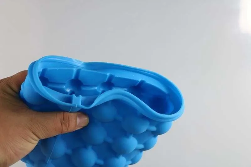 Magic Ice Cube Maker
