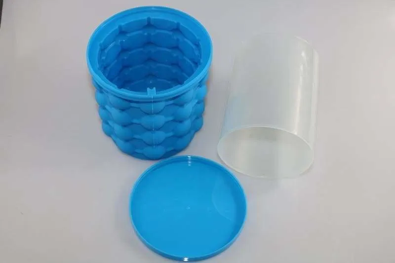 Magic Ice Cube Maker