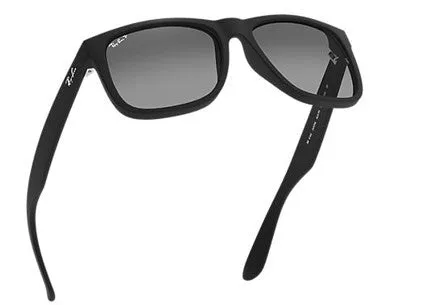 Ray-Ban Mens Justin Classic Polarized Sunglasses - Matte Black/Gray Gradient