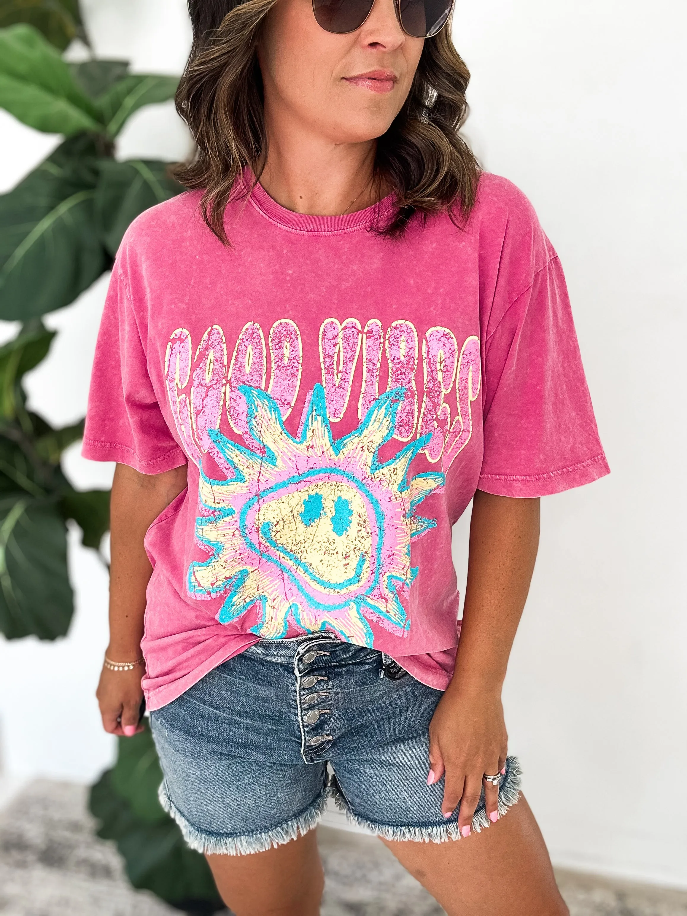 Sunny Good Days Tee